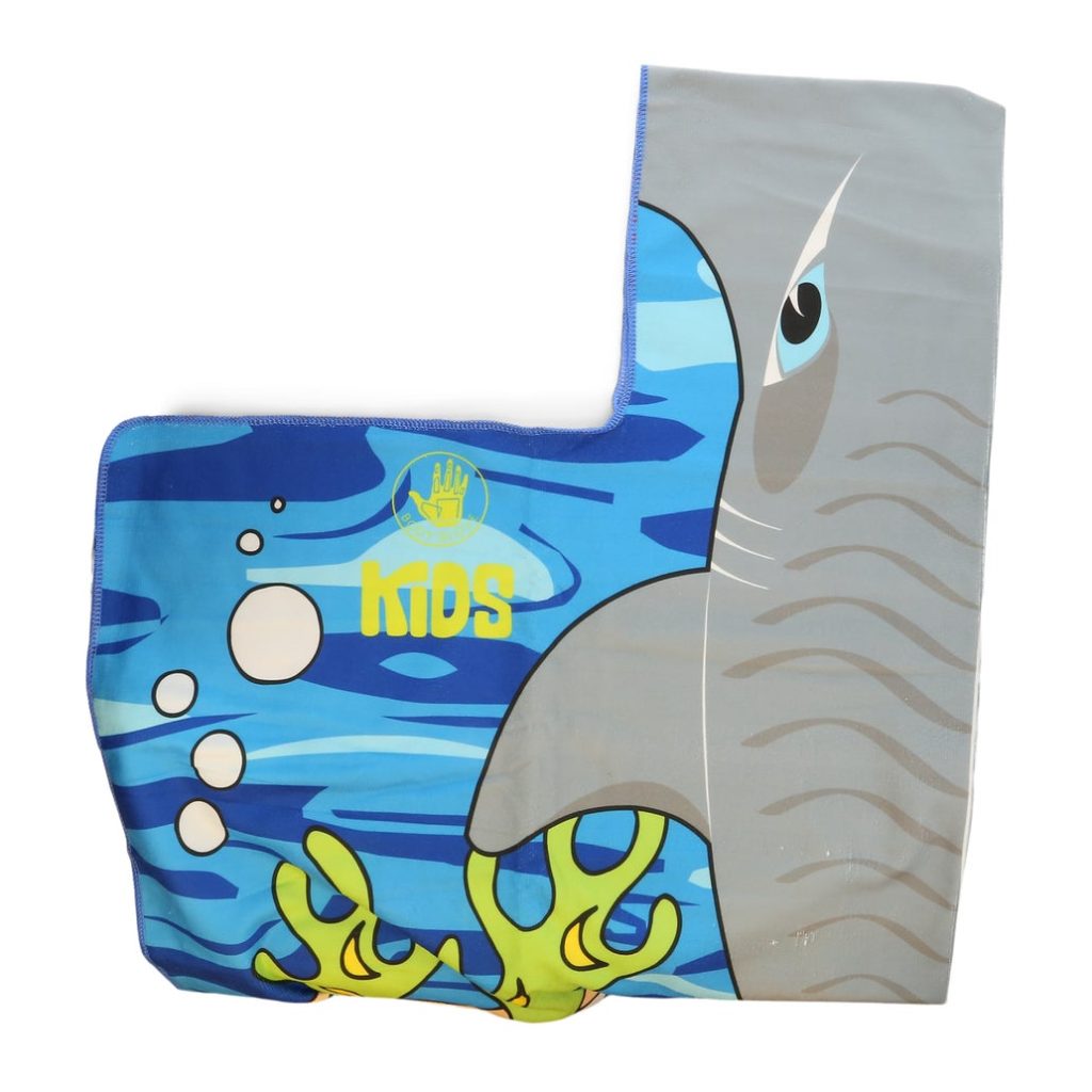 body-glove-kids-hooded-towels-grey-image02-body-glove-hooded-towels