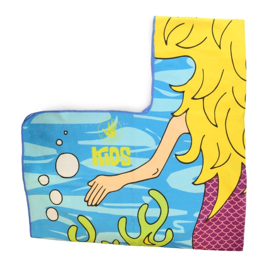 body-glove-kids-hooded-towels-purple-image02-body-glove-hooded-towels